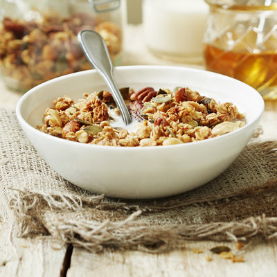 nutritious-breakfast-granola