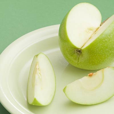 eat-apple-slices
