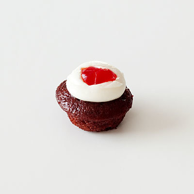 red-velvet-mini-cupcake