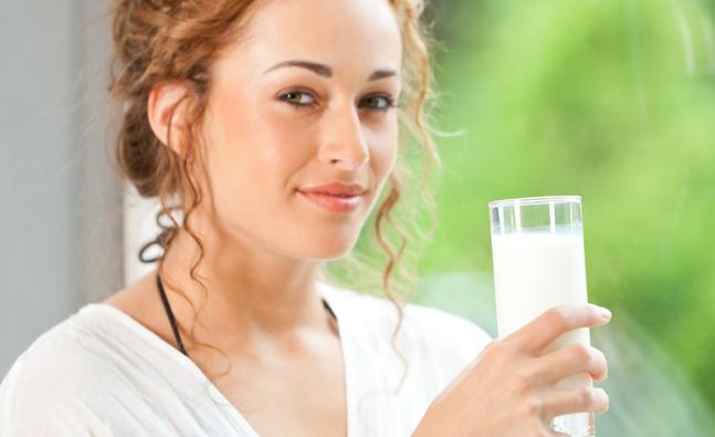drink-soy-milk-to-cut-extra-calories_detail.jpg