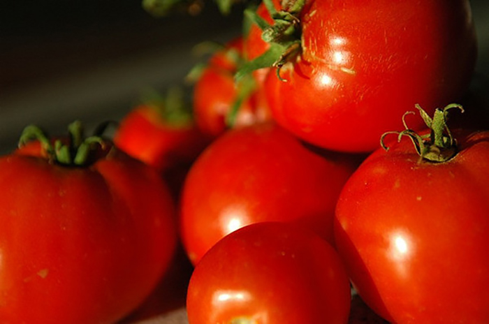 benefits-of-tomatoes-for-skin1